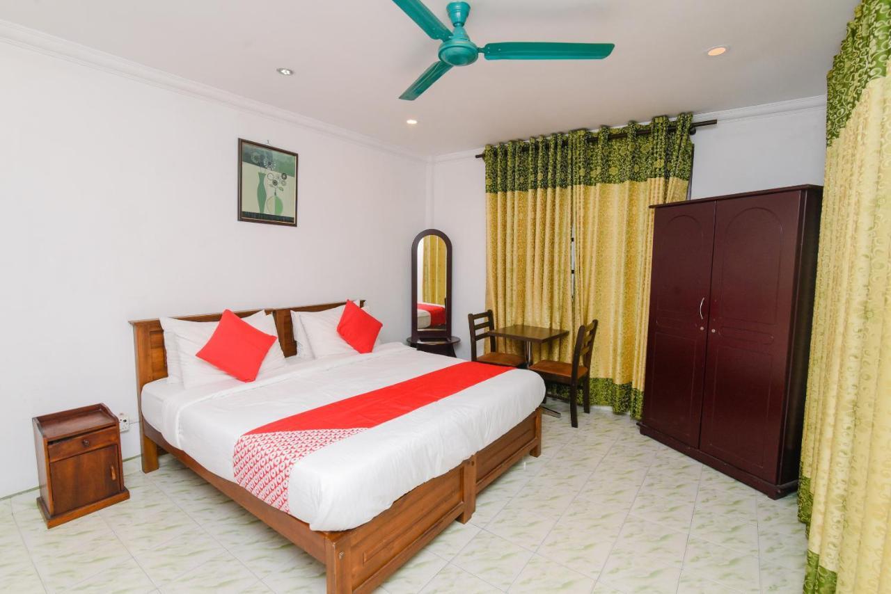 Oak Wood Inn Kandy Exteriör bild
