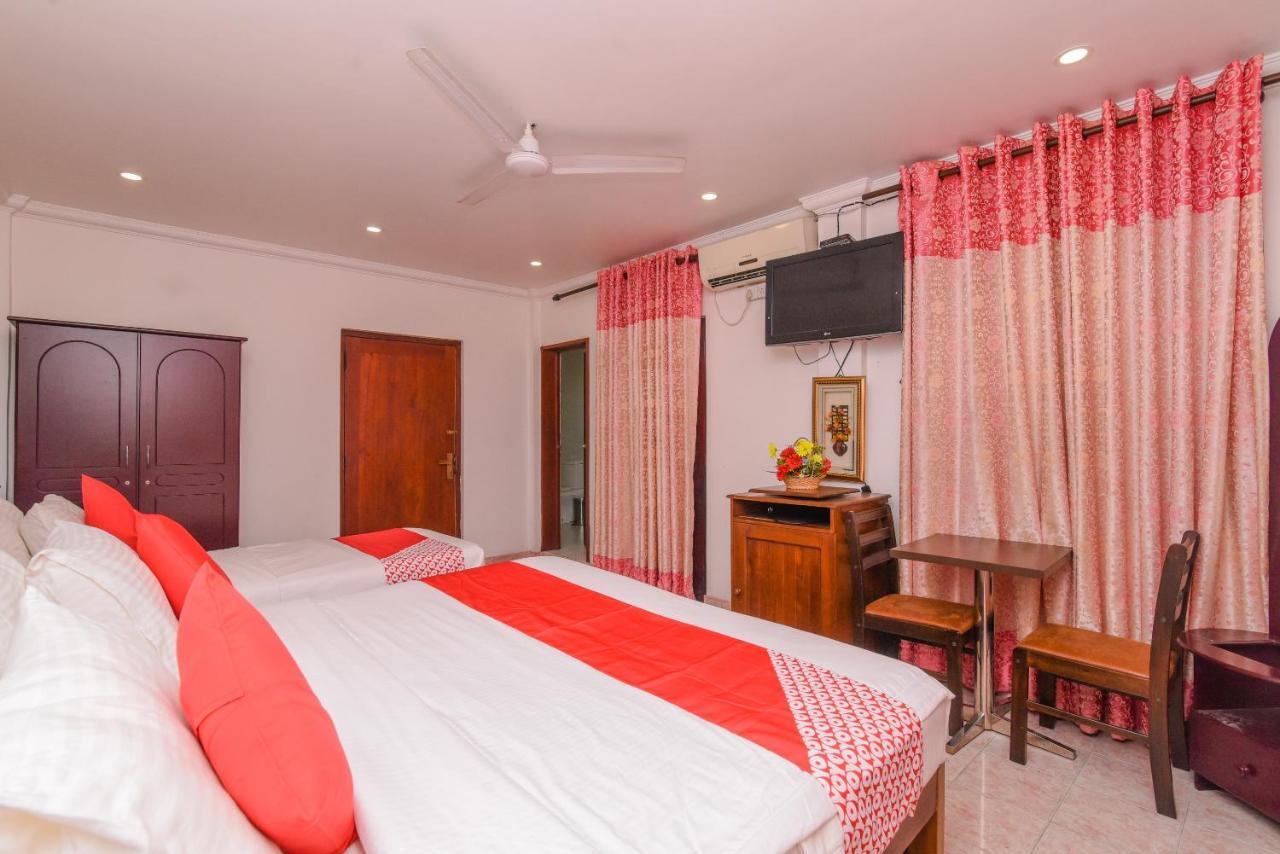 Oak Wood Inn Kandy Exteriör bild