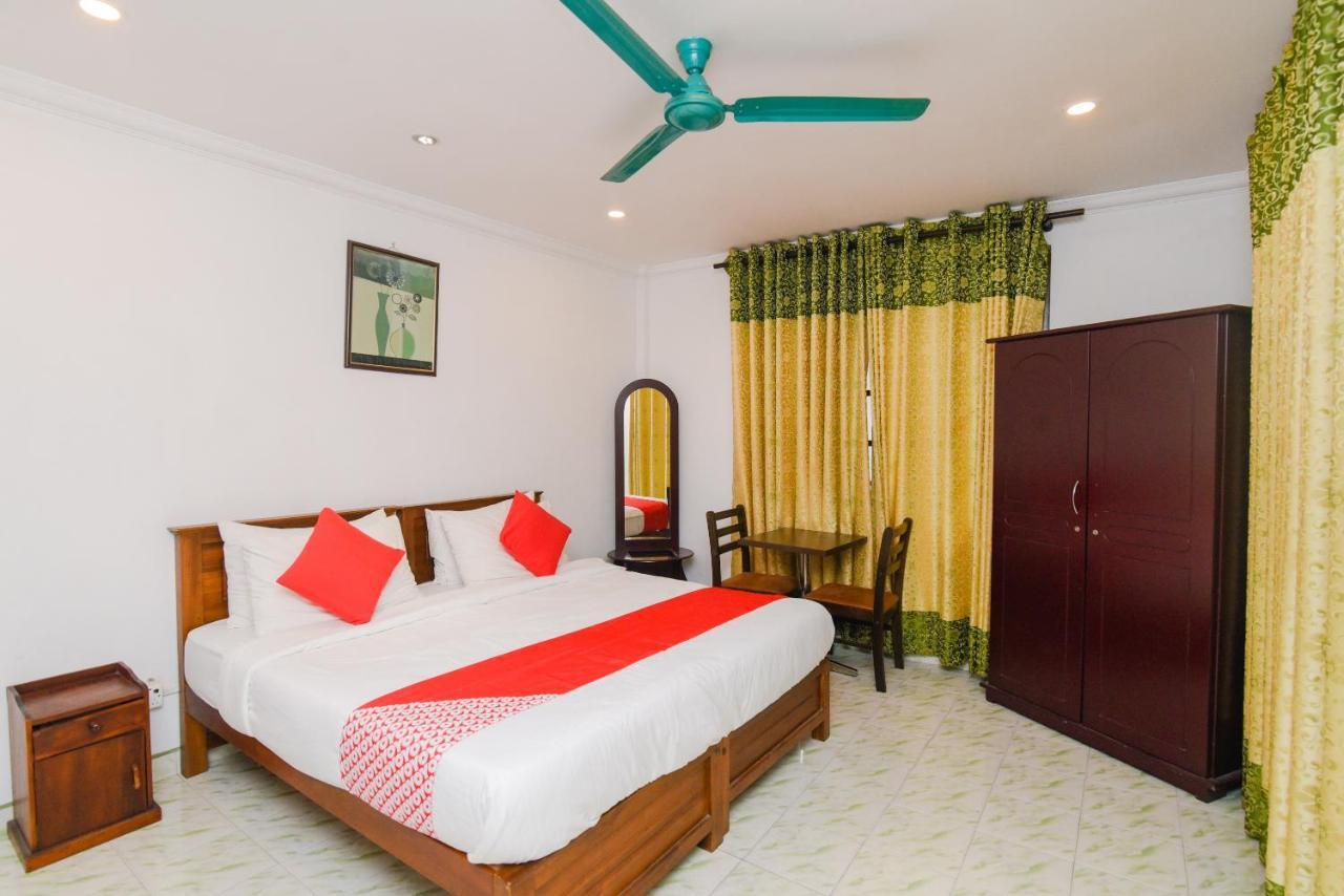 Oak Wood Inn Kandy Exteriör bild